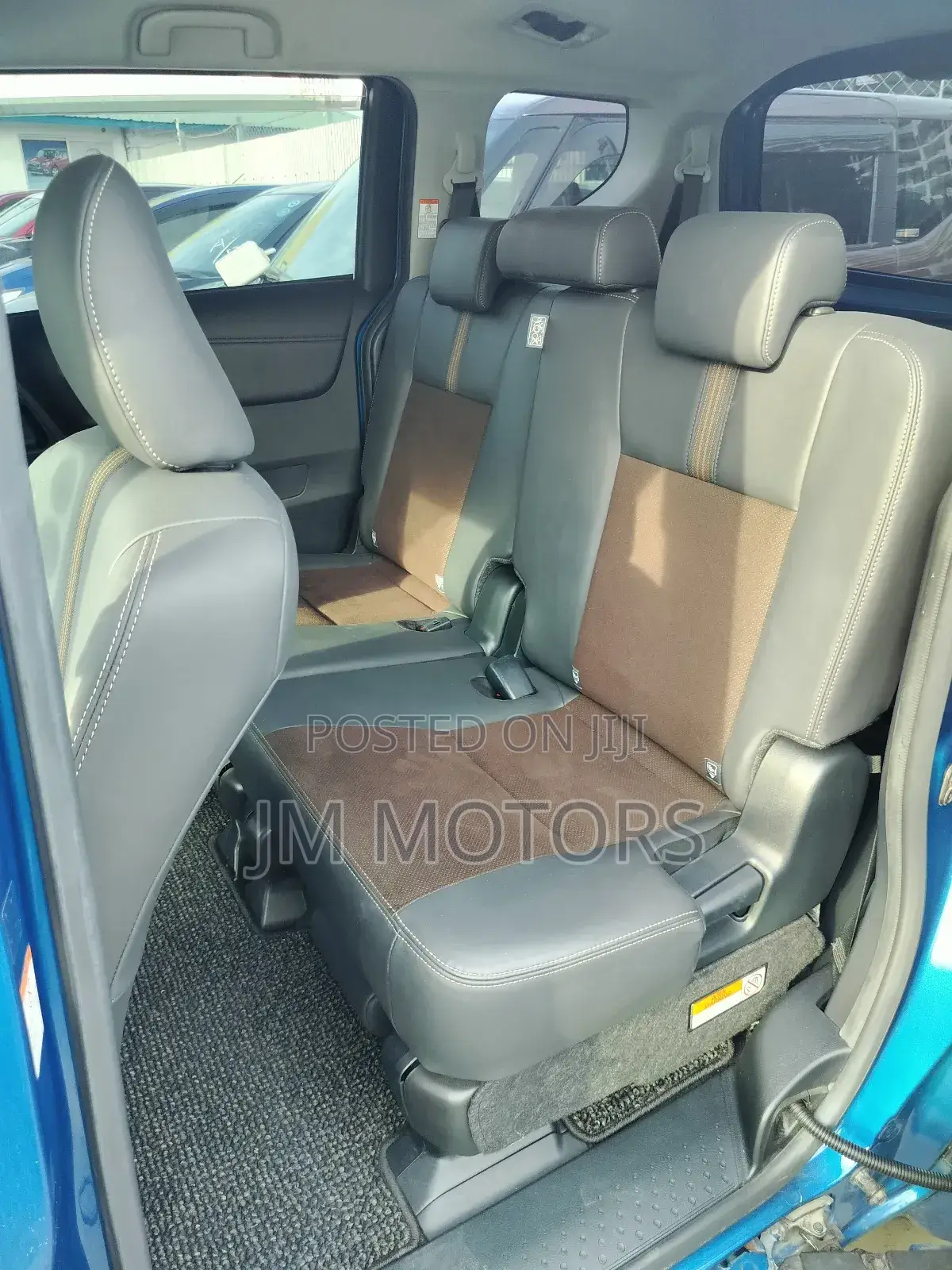 Toyota Sienta 1.5 FWD 2019 Blue