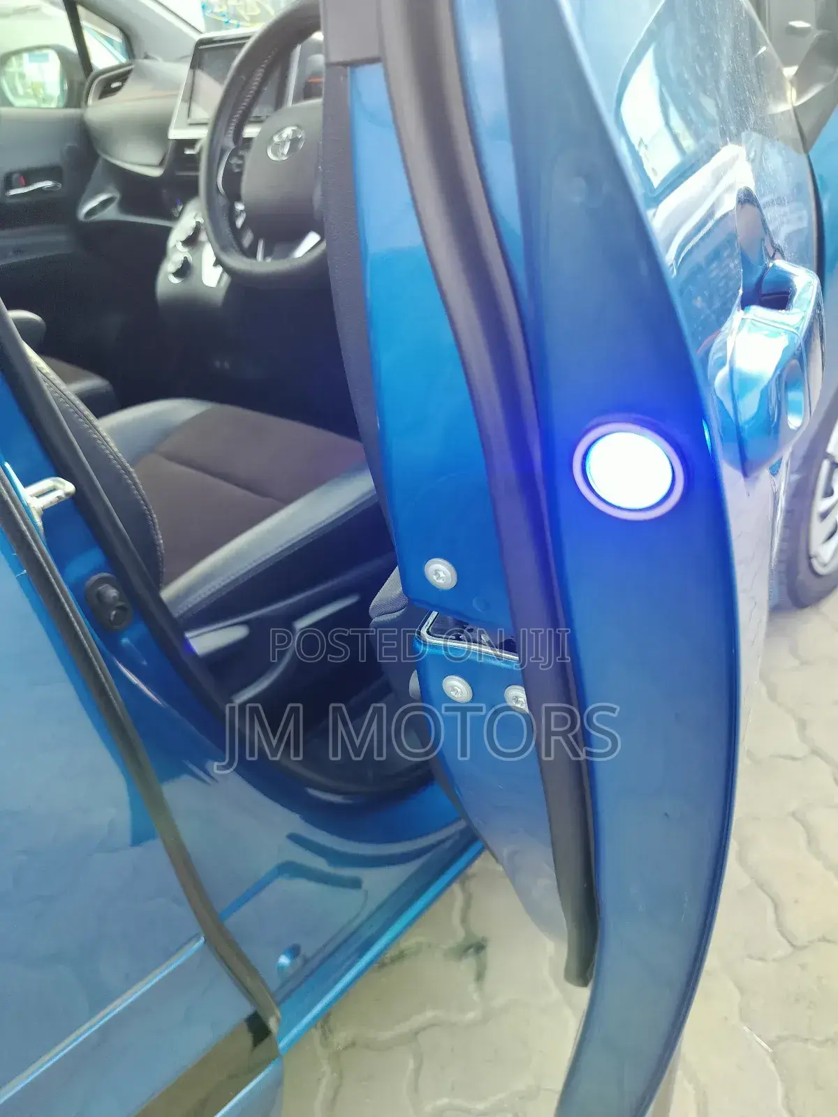 Toyota Sienta 1.5 FWD 2019 Blue