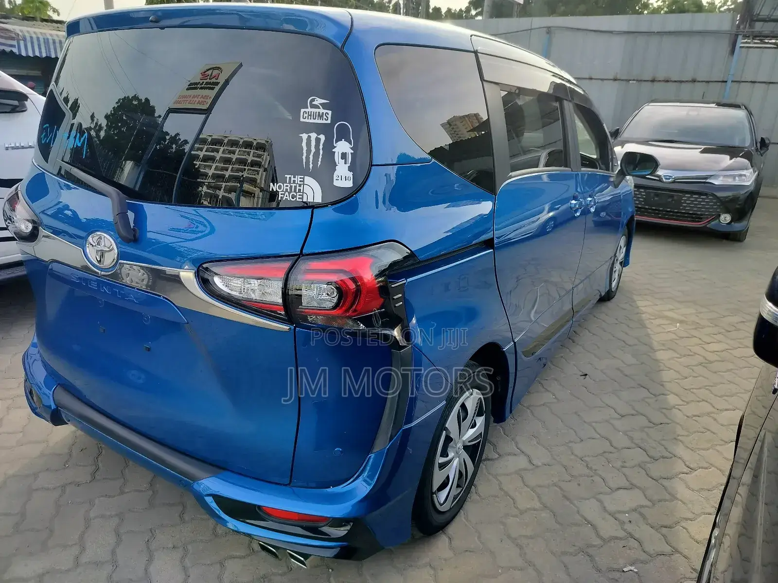 Toyota Sienta 1.5 FWD 2019 Blue