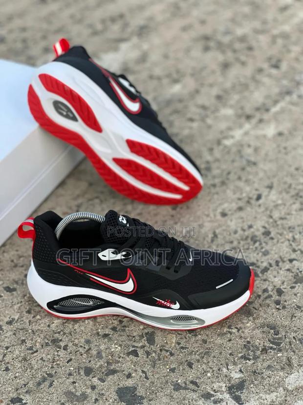 Nike Air Max Zoom Runners - thumbnail 2