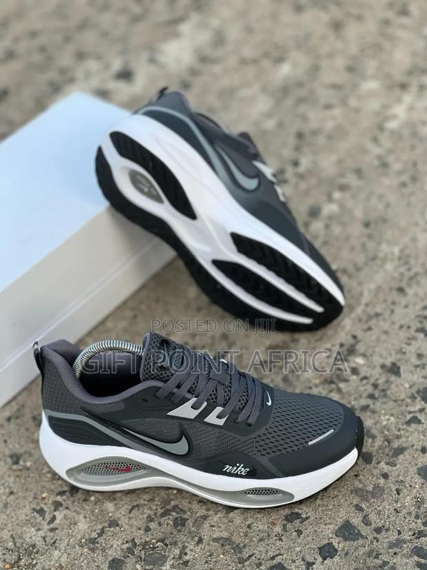 Grey Nike Air Max Zoom Unisex Sneakers