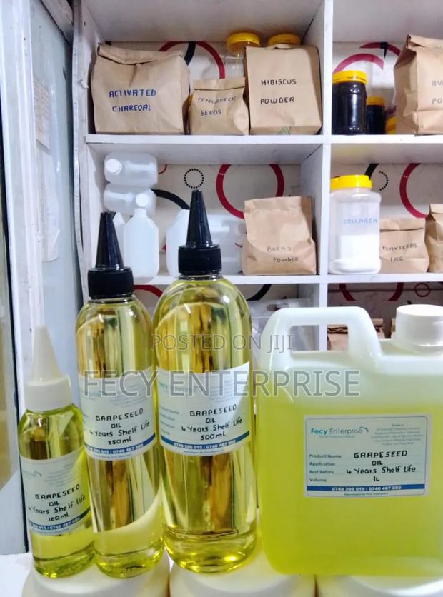 Grapeseed Oil – (100% Natural Cold-Pressed) Pure Organic Carrier Oil