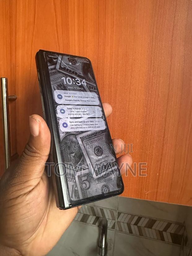 Samsung Galaxy Z Fold 3 256 GB Black - main view
