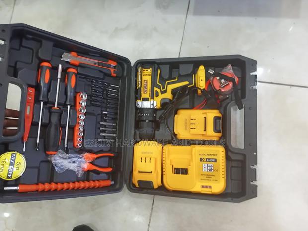 Cordless Drill Kit (Dewalt) - thumbnail 2
