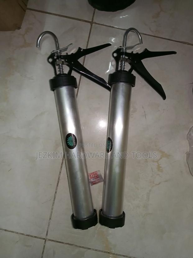 Silicone Gun - main view