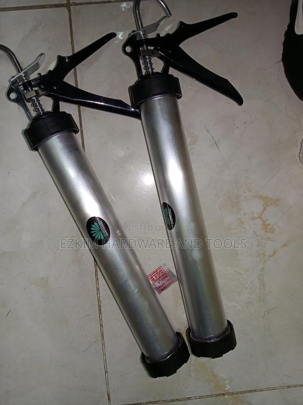 Silicone Gun - thumbnail 4