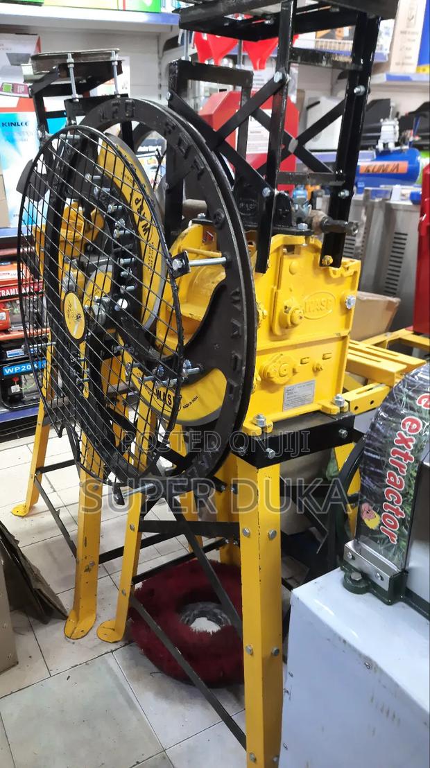 Chaff Cutter.Heavy Duty 3 Blade Wast. 2 Hp High Speed Motor.