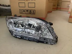 Toyota Vanguard 2010 Head Lamp