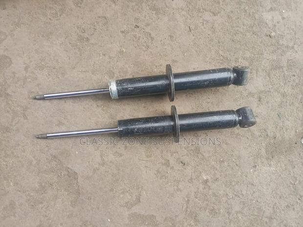 Porsche Cayenne Back Shocks - thumbnail 2