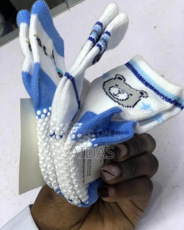 Anti Slip Socks for Kids - thumbnail 4