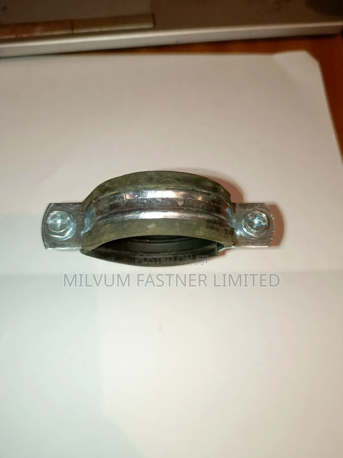 Rubber Pipe Clamp 1.5"