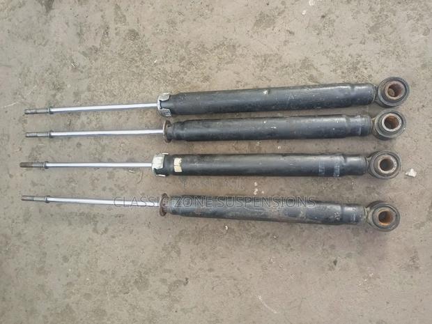 Toyota Isis Back Shocks
