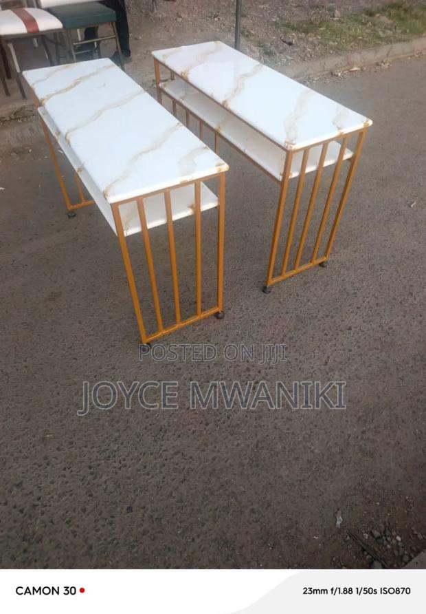 Manicure Table With 2 Marble Tops