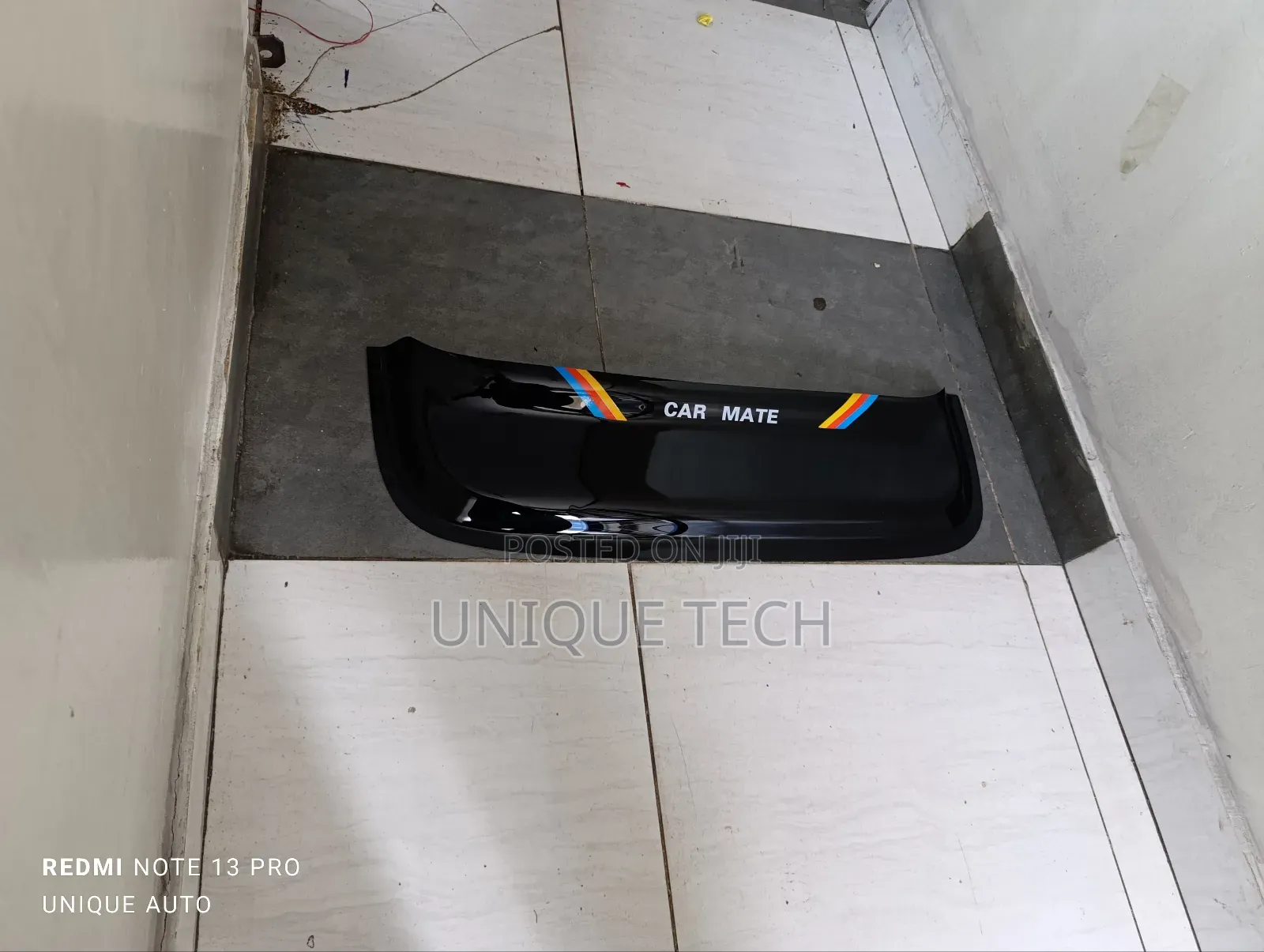 Sleek Universal Car Roof Mate – Modern Design for Any Car