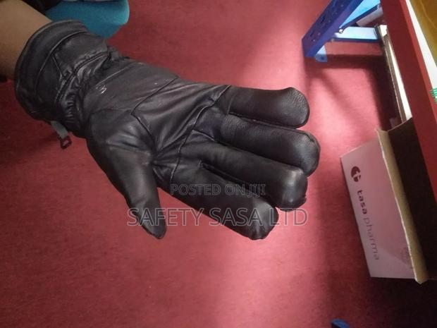 Leather Motorcycle Gloves - thumbnail 3