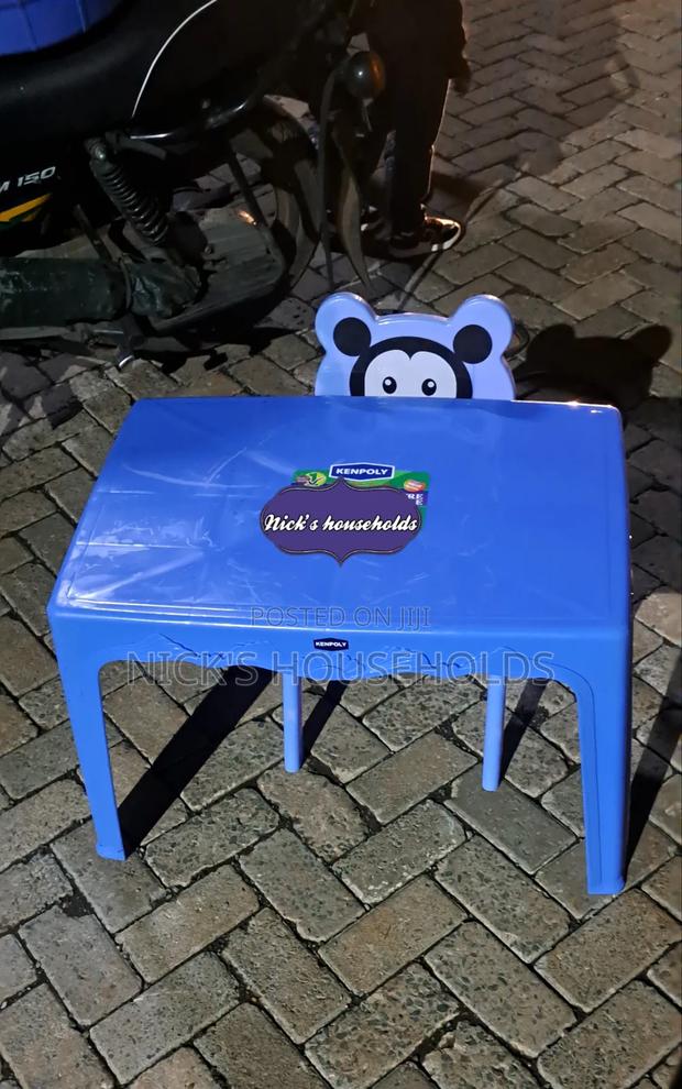 Study Plastic Table With Plastic Chair - main view