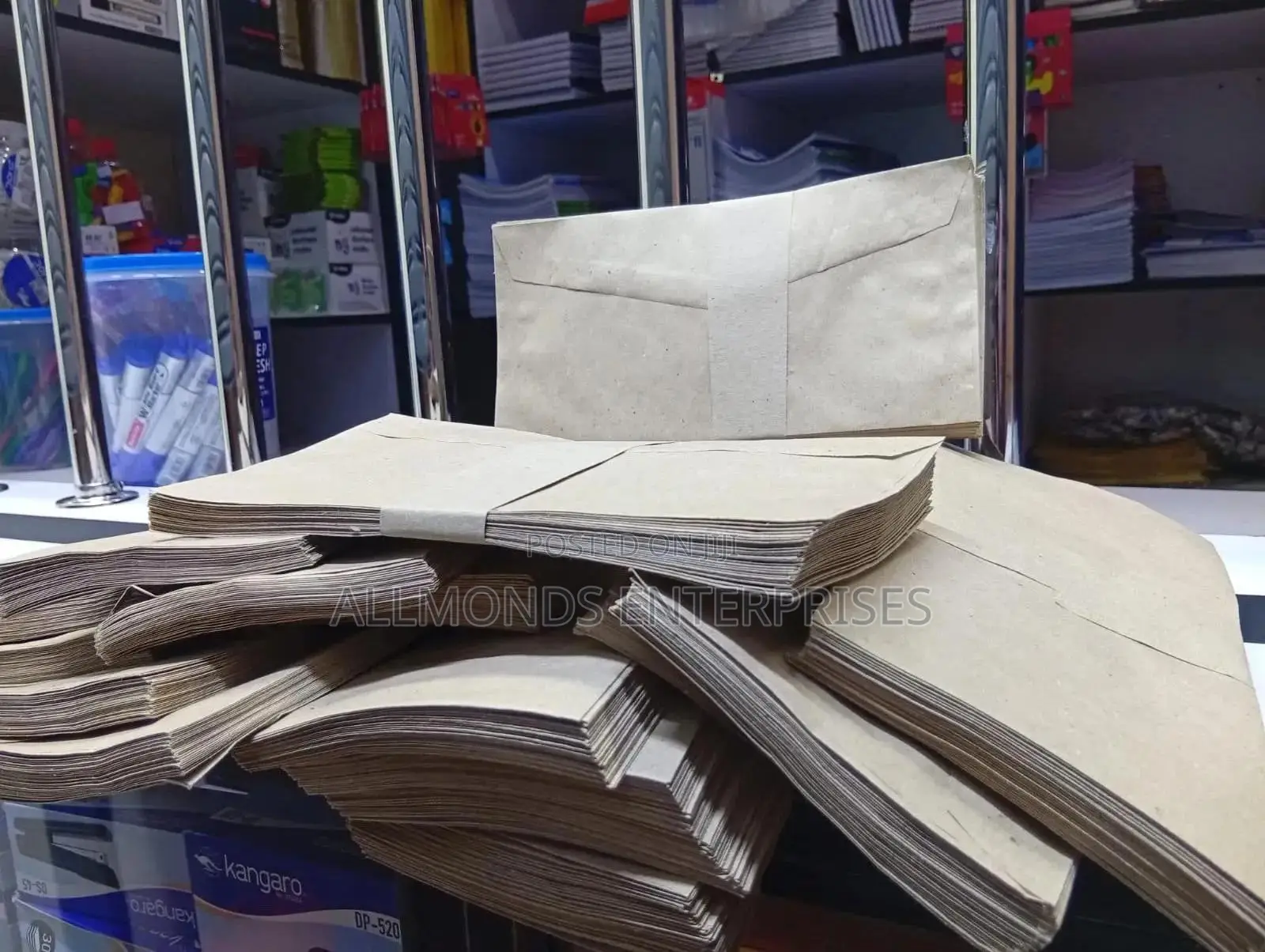 A Packet Of Dl Size Plain Brown Envelopes-25pieces