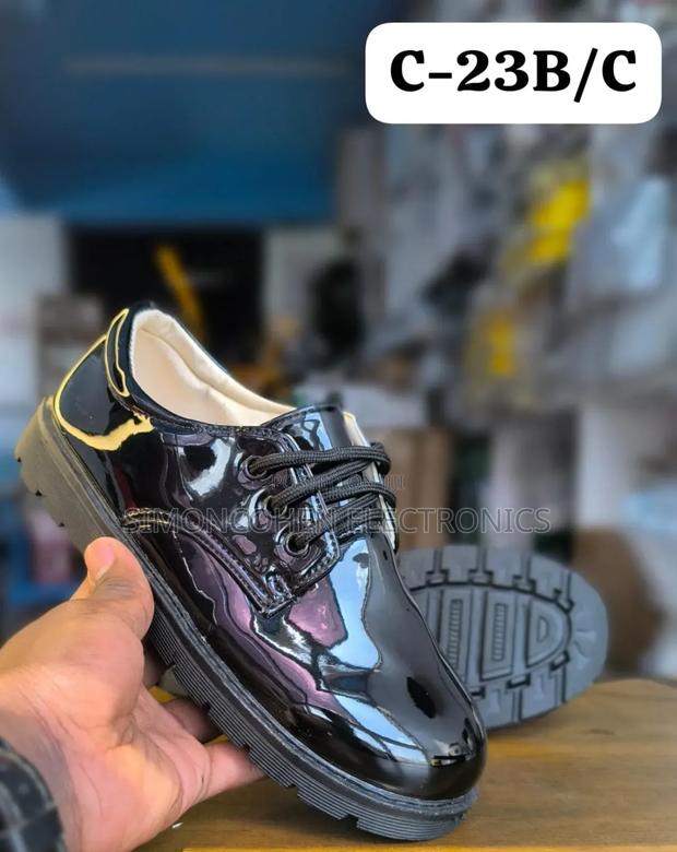 School Shoes C-23b/C - main view