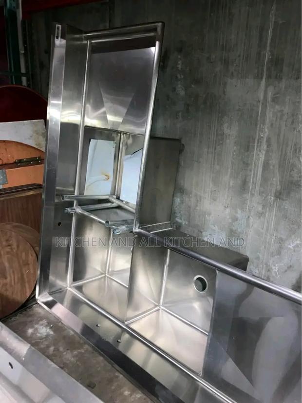 4 Tub Corner Sink - main view