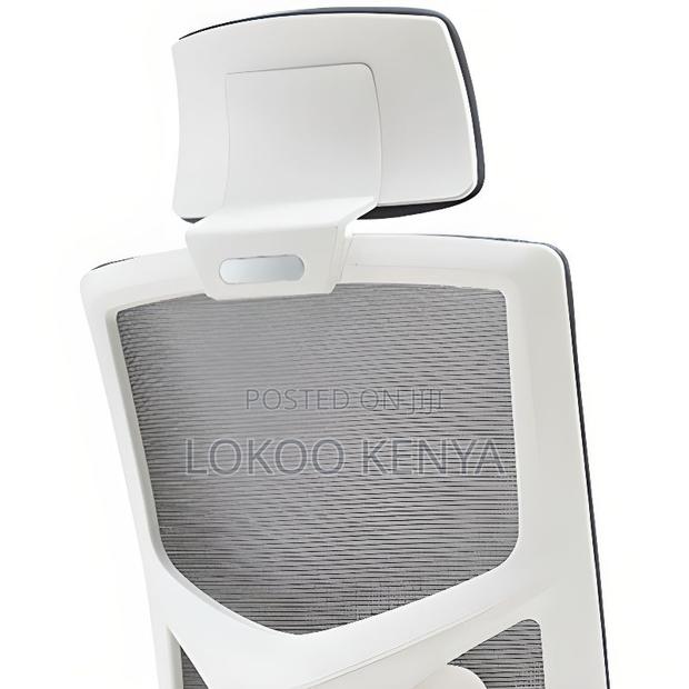 Office Chair: Orthopedic Gary Office Chair - thumbnail 4