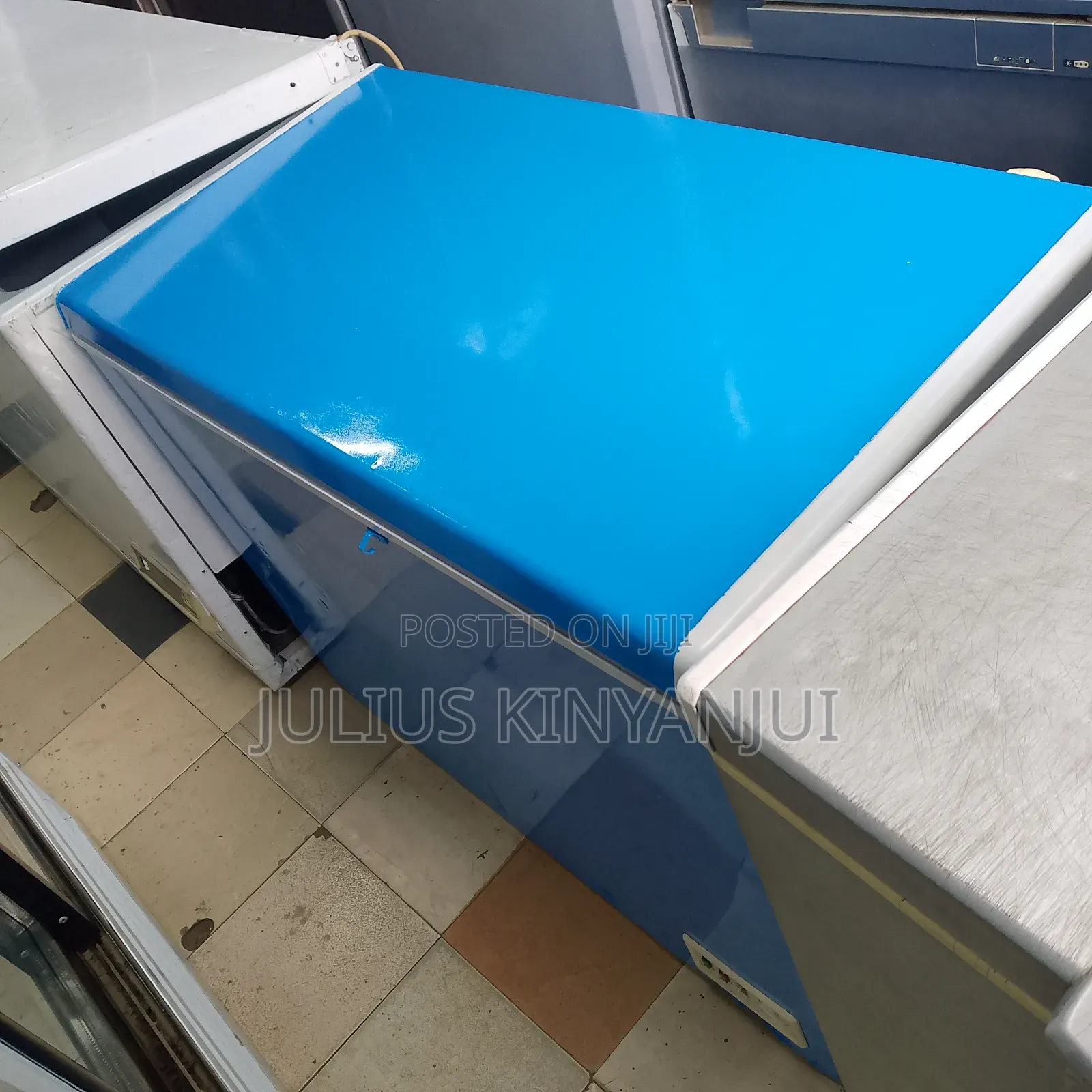 Blue 310liters Chest Freezer