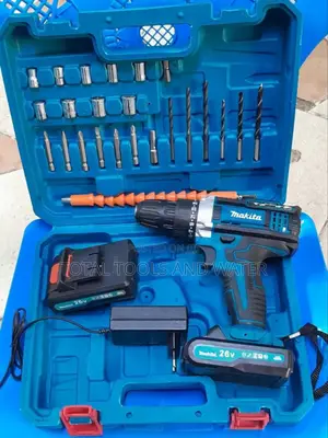 Makita Portable Rechargeable Drill 2 Batteries