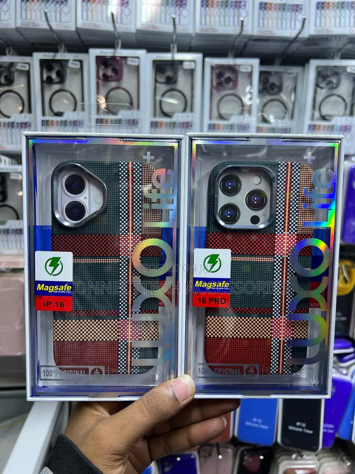 iPhone 16 Pro Patterned  Case With Magsafe