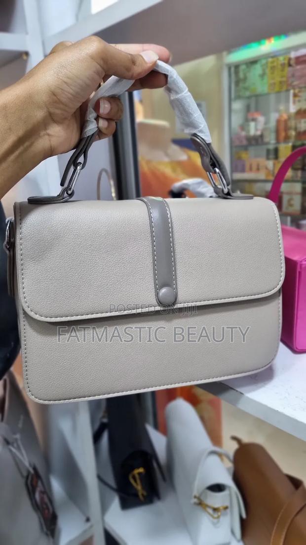 Unique Nude Shoulder Bag - thumbnail 3