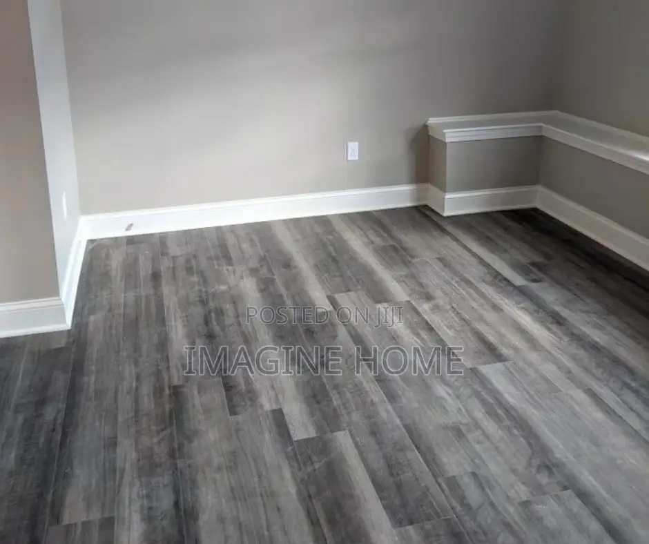 Grey Color of Vinly Flooring Matt Mkeka Wa Mbao