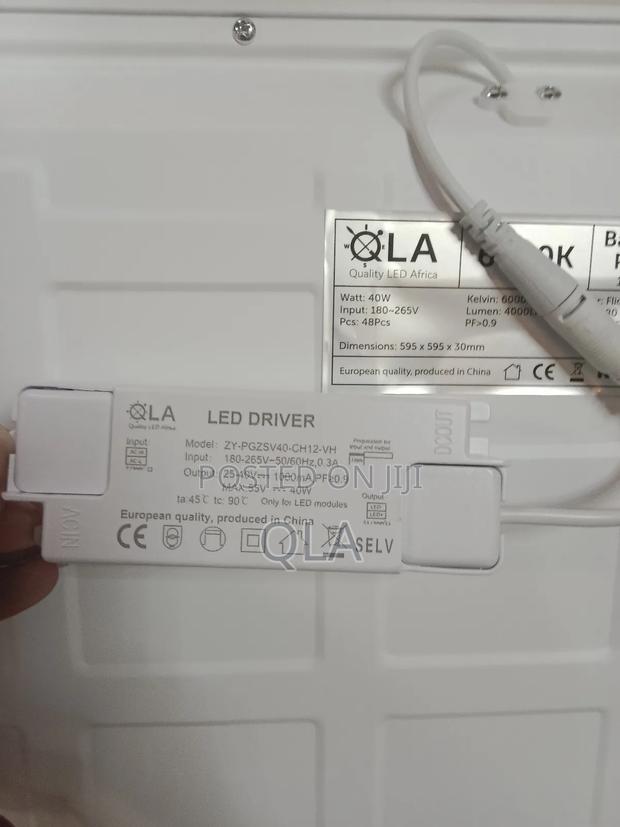 600 by 600 Backlit Panel Light - thumbnail 3