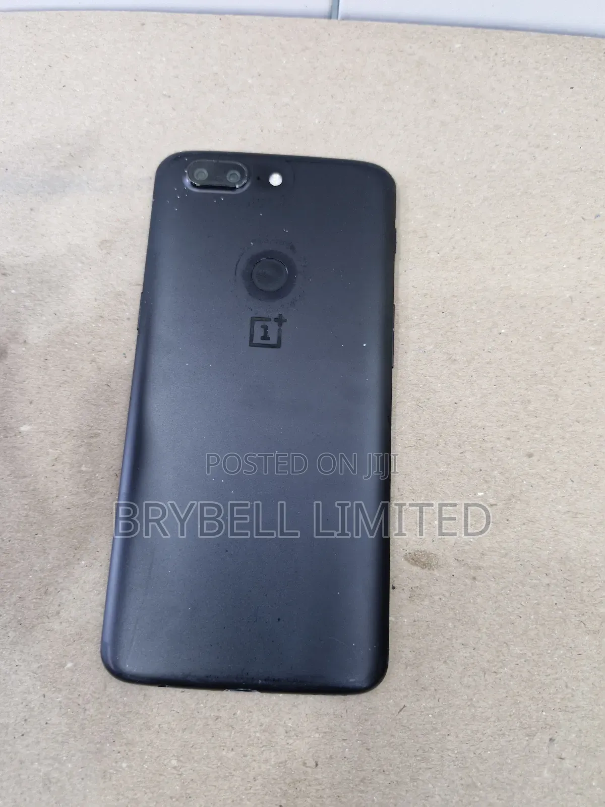 OnePlus 5T 64 GB Black