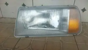 Suzuki Grand Vitara 1988-1998 Headlight