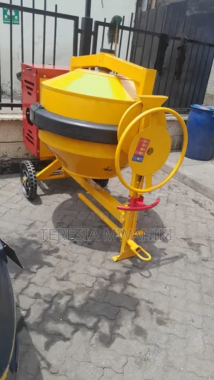 Portable  Concrete  Mixer (Menegotti) 400ltrs