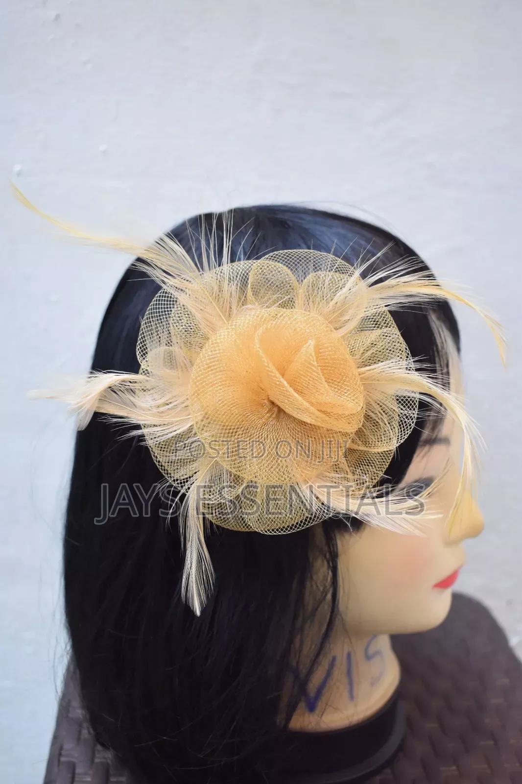 Small Feather Detailed Fascinators
