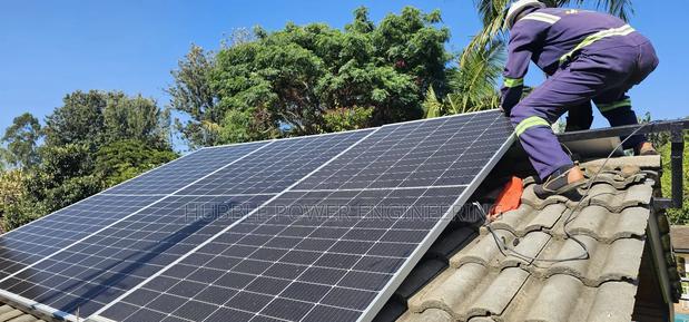 3kw Inverter, 1.65kw Solar Panels, 5kwh Lithium Battery