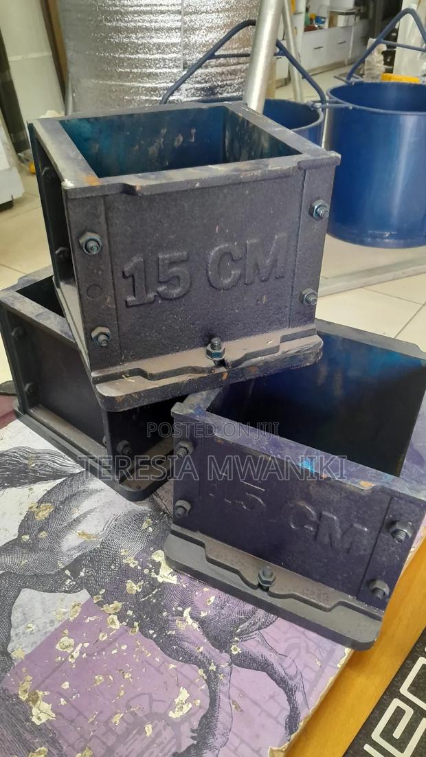 Cubes Cube Moulds 15cm3 - main view