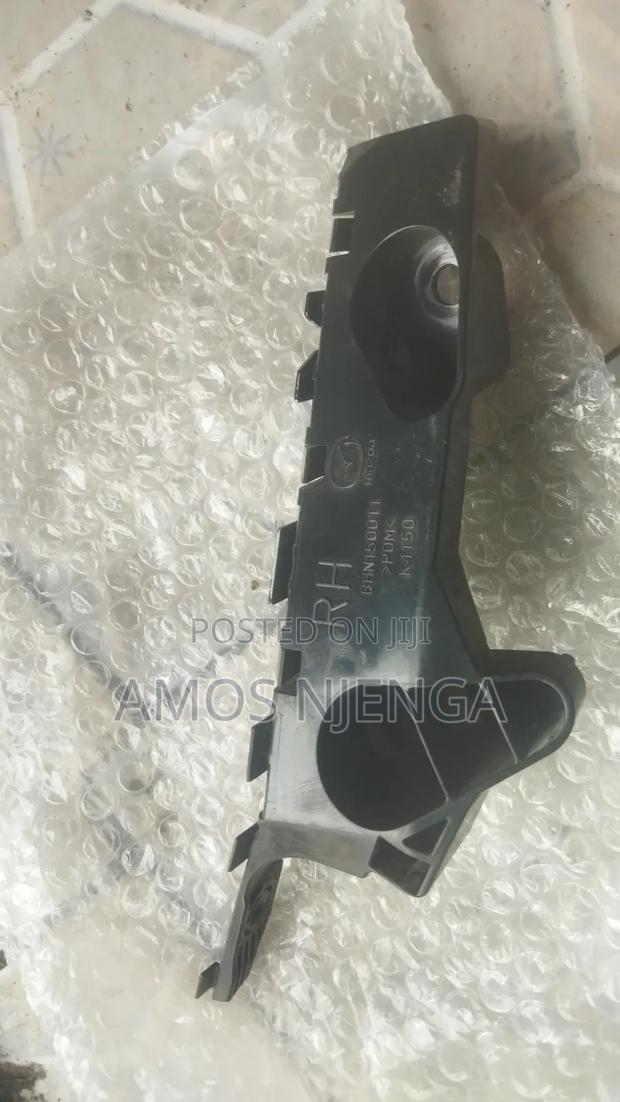 Mazda 3 2014-2018 Bumper Slide - thumbnail 2