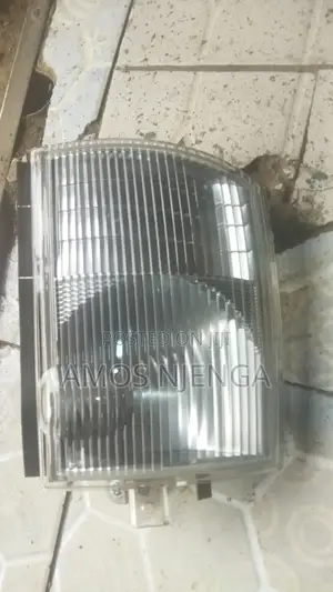 Mitsubishi Canter 2006 Headlight