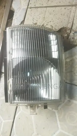 Mitsubishi Canter 2006 Headlight
