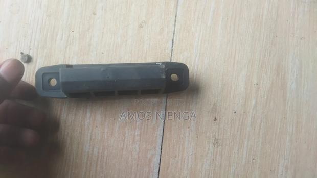 Land Cruiser 200 Series Back Door Trunk Lift - thumbnail 6
