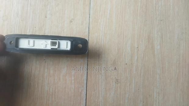 Land Cruiser 200 Series Back Door Trunk Lift - thumbnail 8