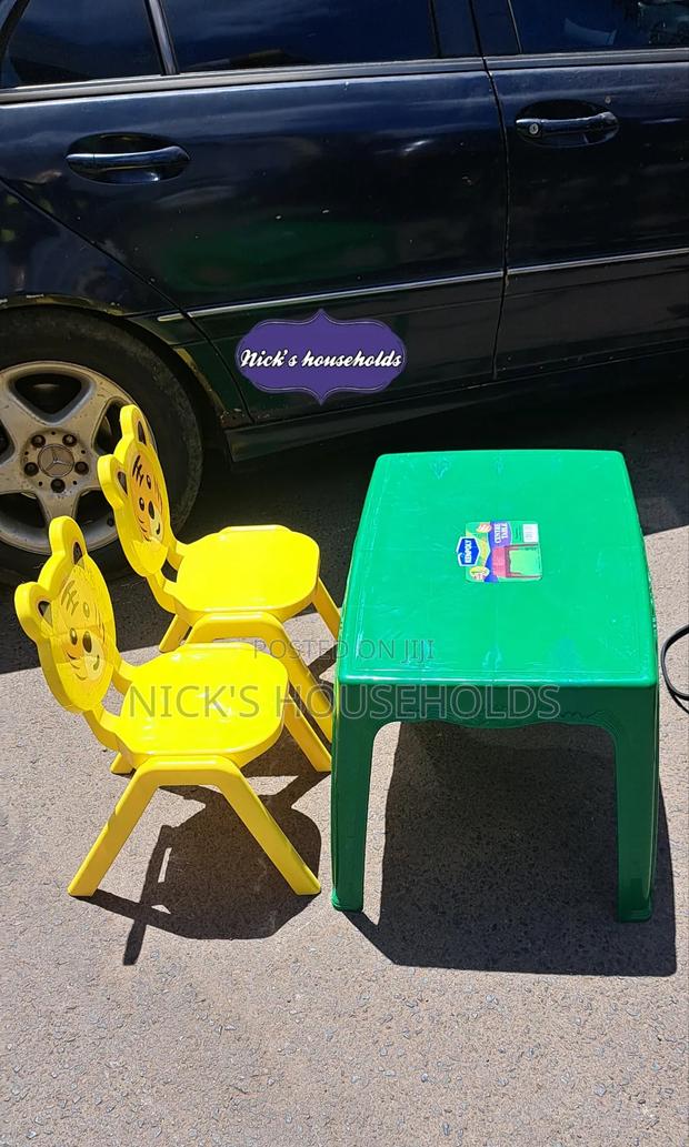 Yellow Kid Plastic Chairs With a Green Kindergarten Table - main view