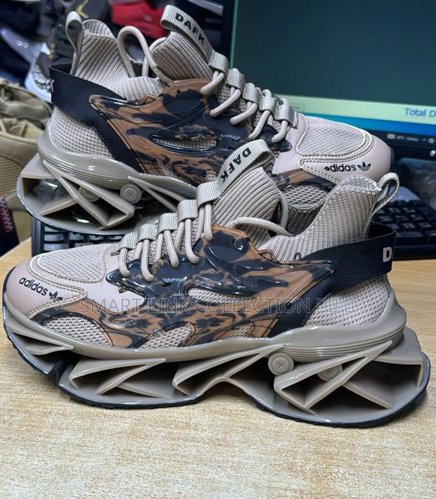 New Adidas Blade - thumbnail 2