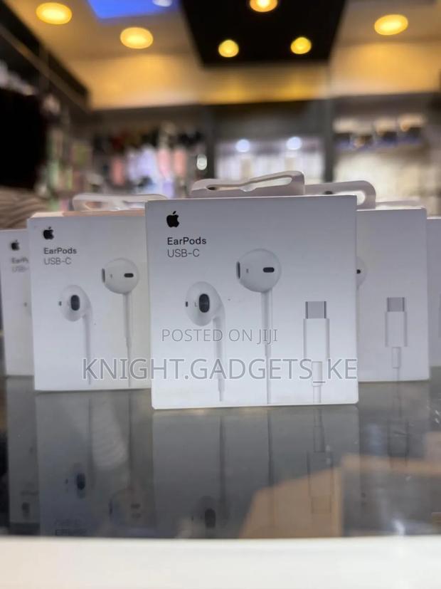 Type C Wired Apple Earpods