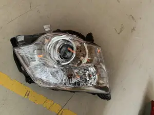 Noah 2012 Projector Head Lamp