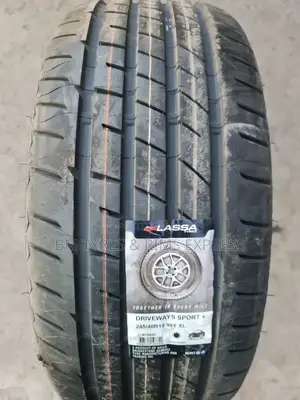 245 /40 R19 Lassa (Turkey)