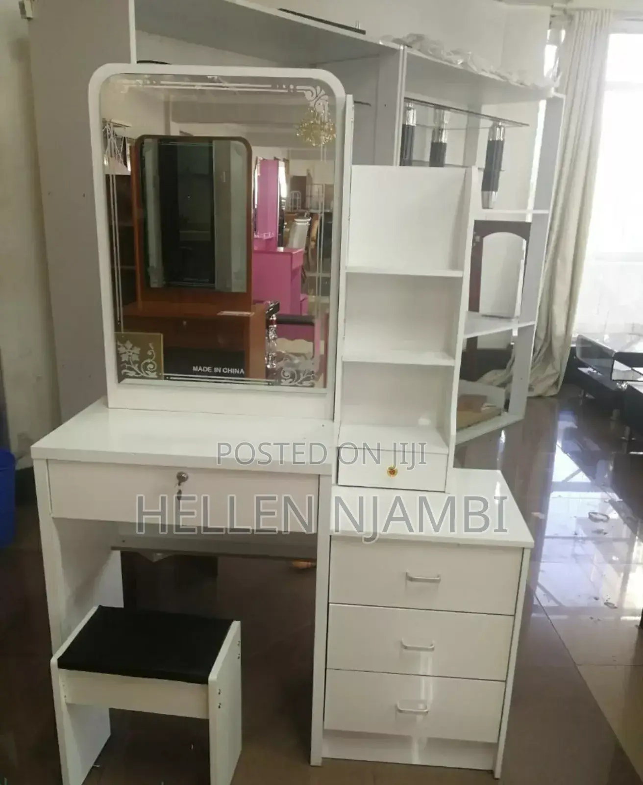 Dressing Table With Sliding Mirror/Wooden