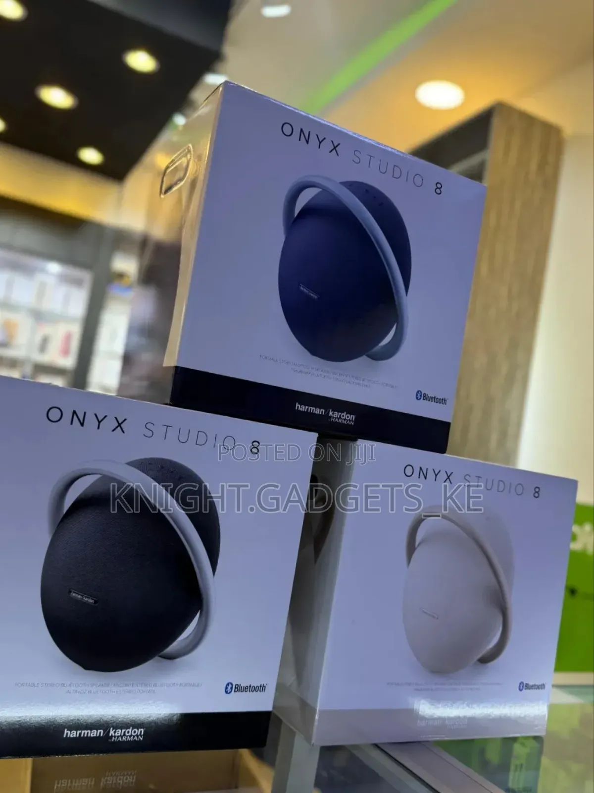 Onyx Studio 8