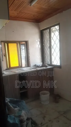 3bdrm Apartment in Nasra, Komarock for rent