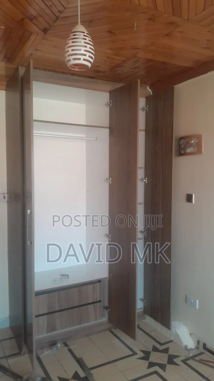 3bdrm Apartment in Nasra, Komarock for rent
